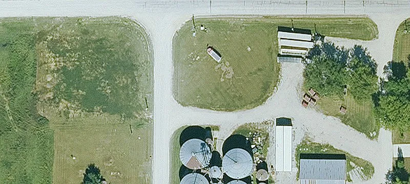 Bloomfield, IA 52537