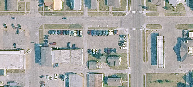 16 B E Ave
