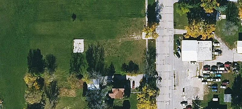 1001 Commercial Ave
