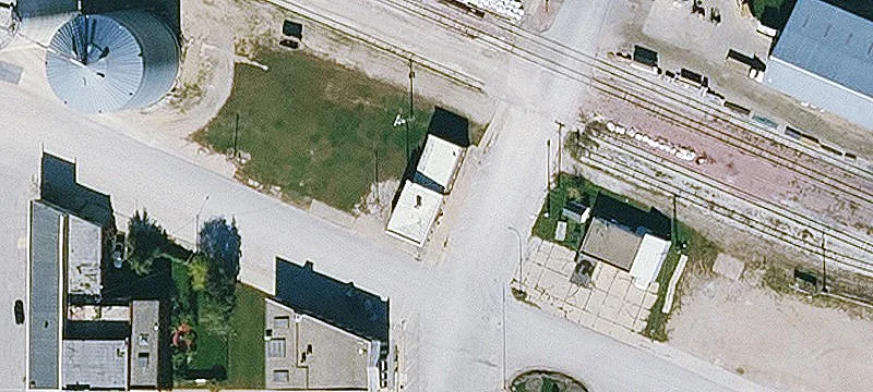 100 Main St