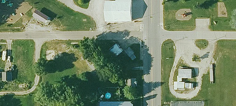 502 Barnes St