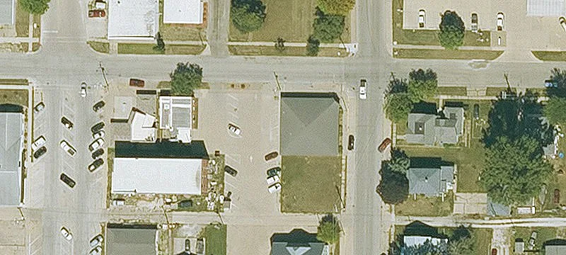 221 2nd Ave