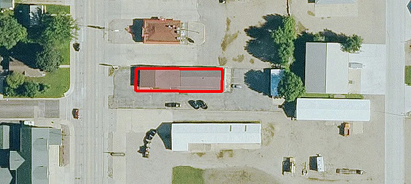 1600 Okoboji Ave