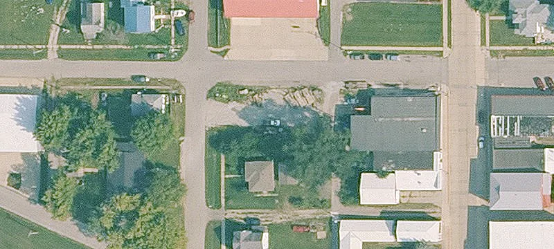 418 Frnt St