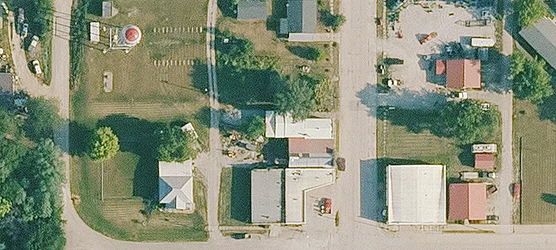 305 Main St