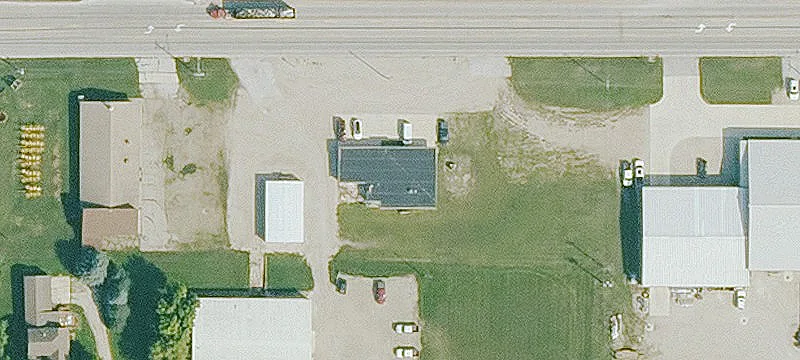 1106 Main St