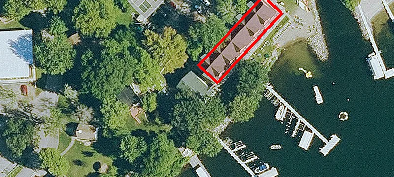 1615 Lakeshore Dr