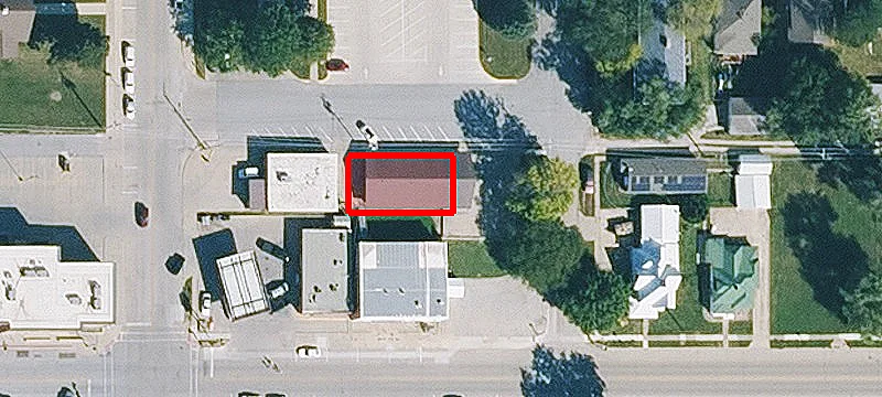502 Main St