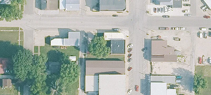 203 Broadway Ave