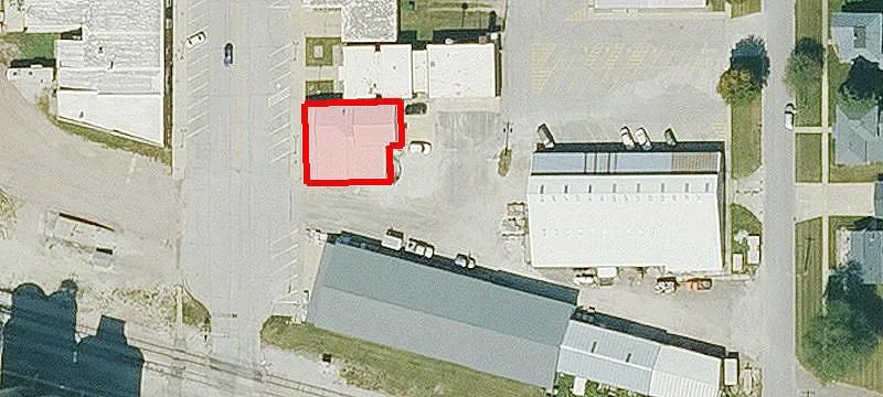 Earlham, IA 50072