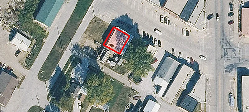 Iowa Ave