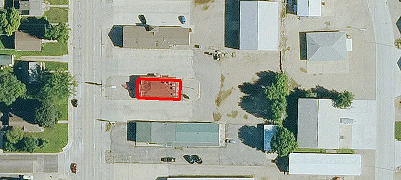 1606 Okoboji Ave