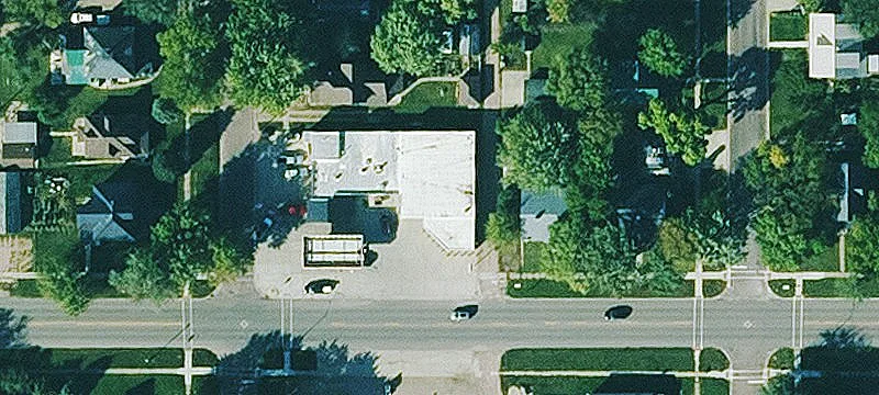 911 10th St