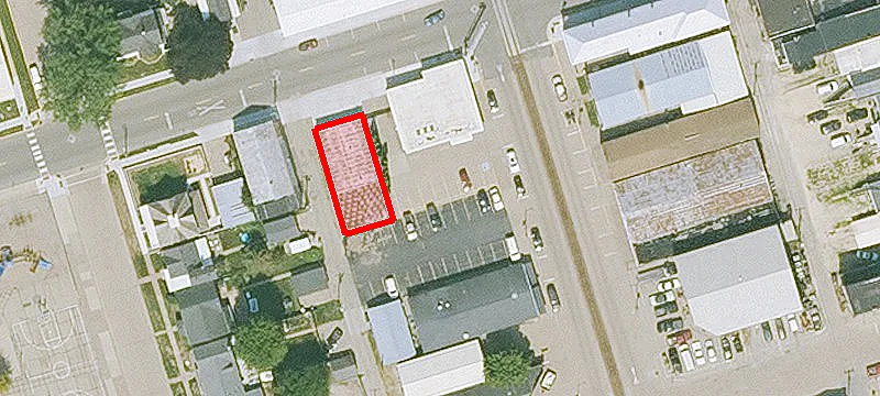 100 2nd St