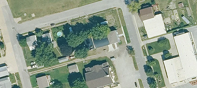 121 Locust St