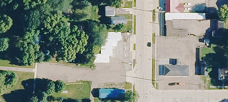 212 Riv S Ave