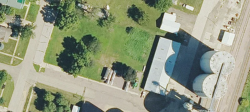 415 4th Ave