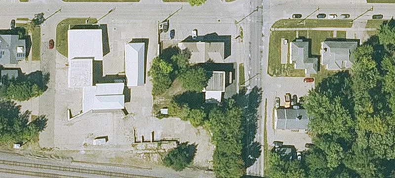 410 2nd St