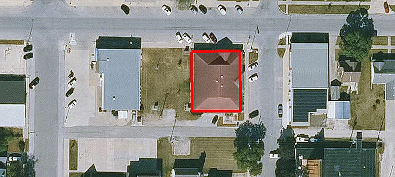 216 Maple St