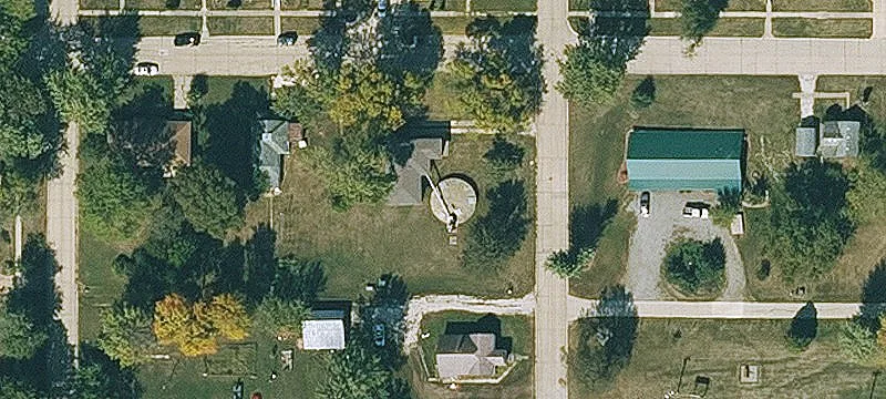 570 6th Ave