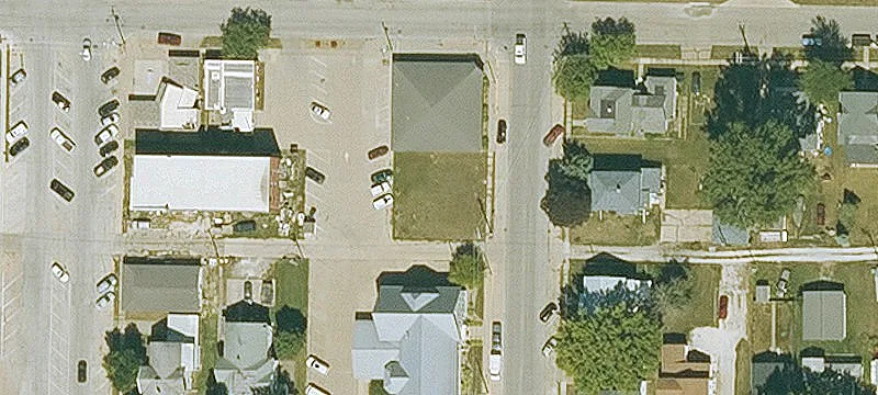 215 2nd Ave