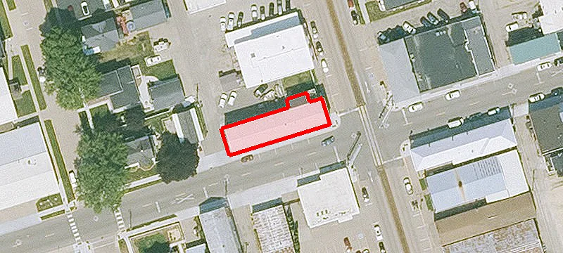 100 2nd St