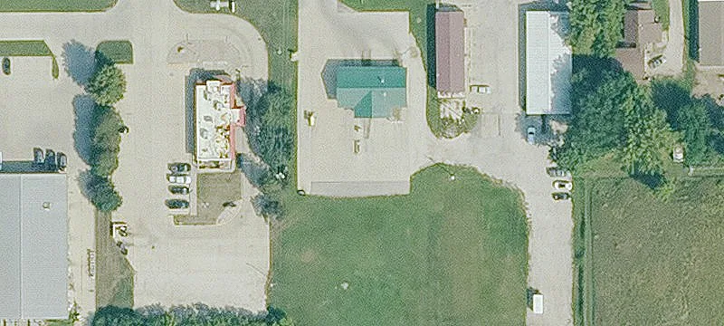 3202 Main St