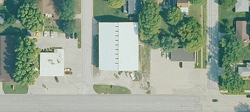3027 Main St