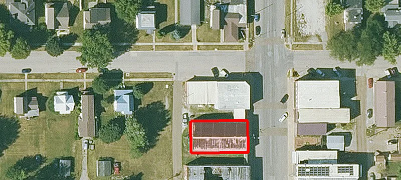 105 Oak St