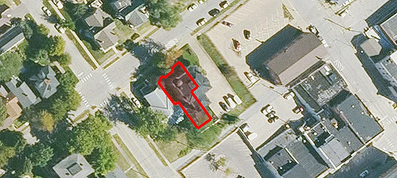 216 3rd St