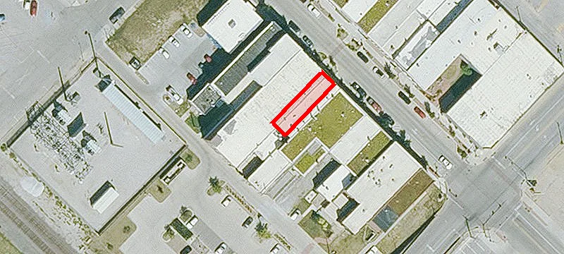 320 Main St