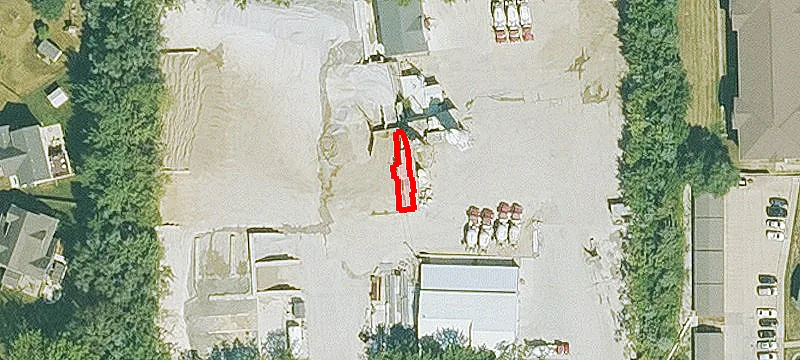 933 Hughes Rd
