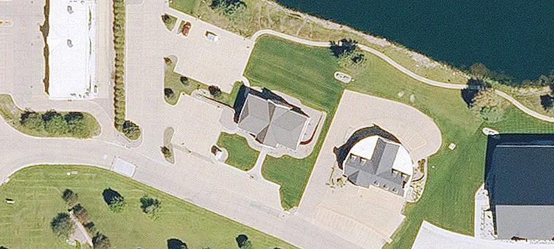 907 Lincoln SE Cir