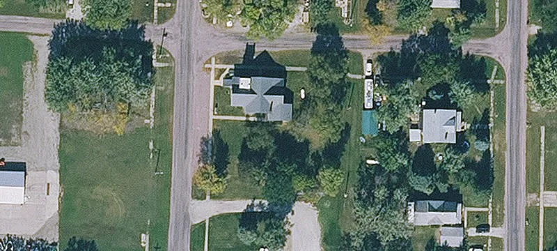 128 Manley St