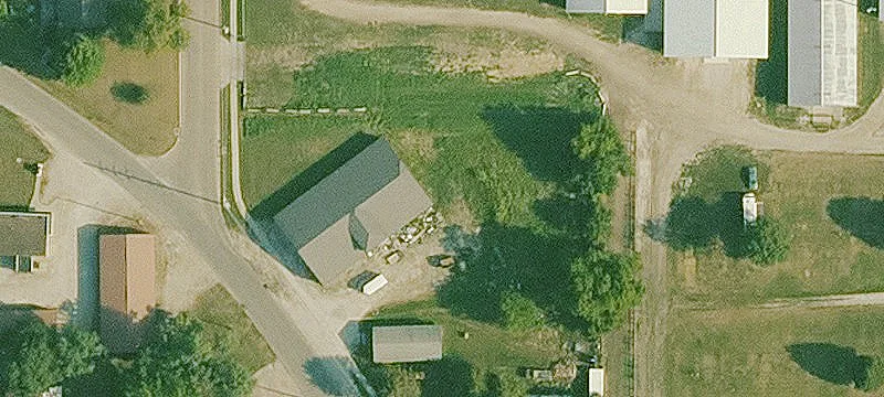 125 Pella Ave