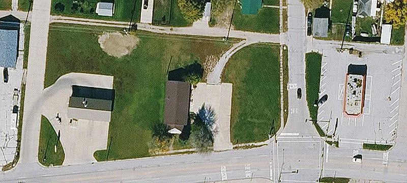 1610 Main St