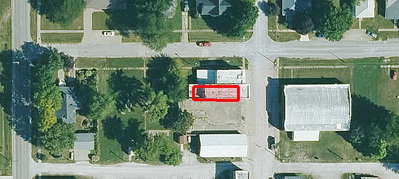 121 Eaton Ave