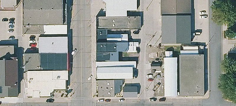 1122 Main St