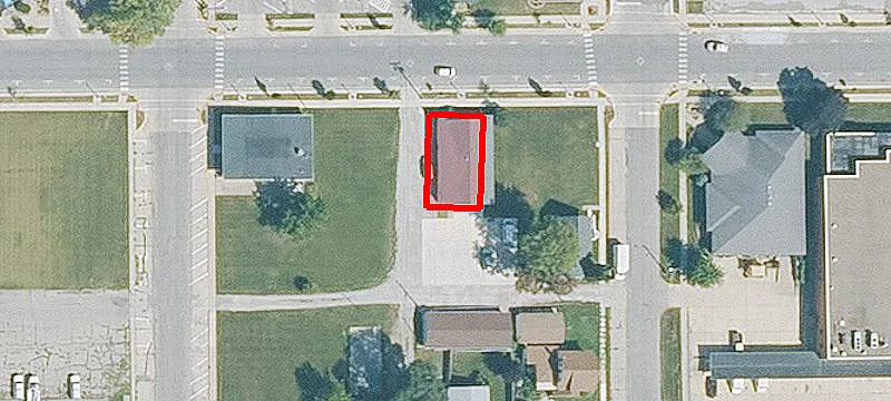 113 2nd E Ave