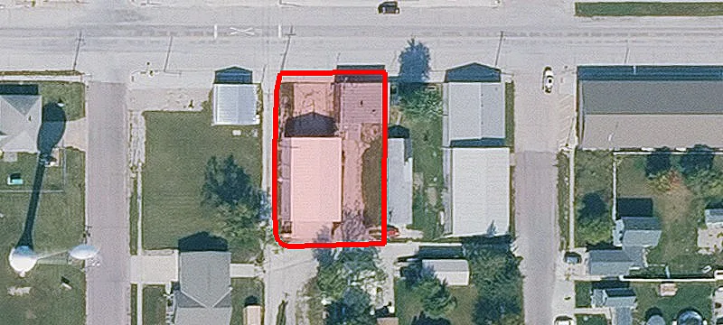 110 Maple St