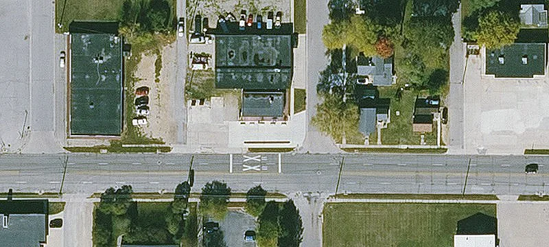 715 Central W Ave