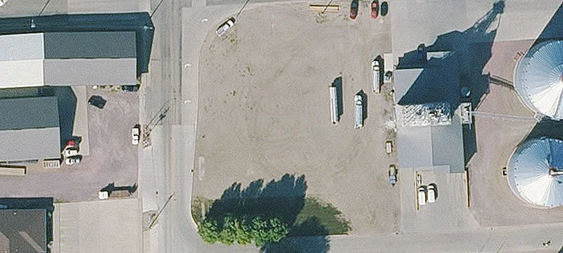 910 Main St