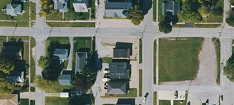 910 Illinois St