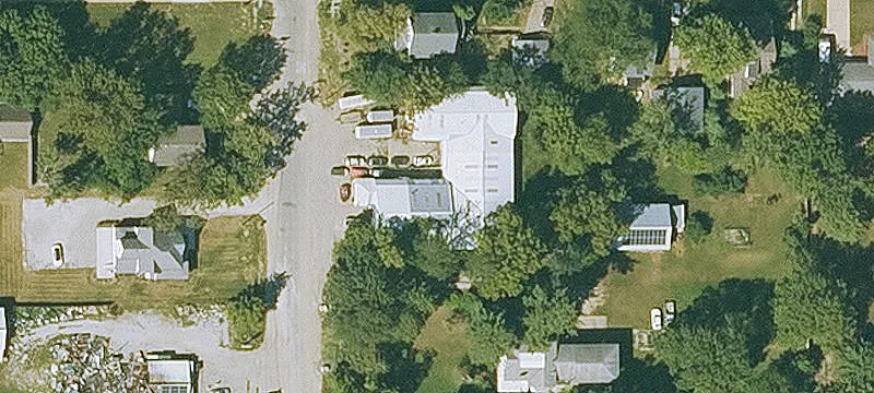 1305 Main St