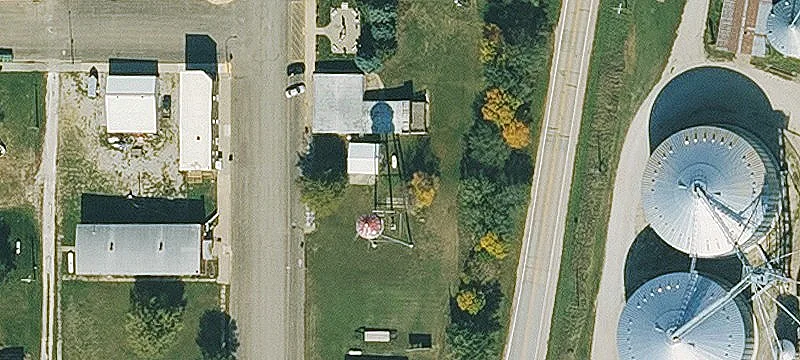 100 Blk 1st St