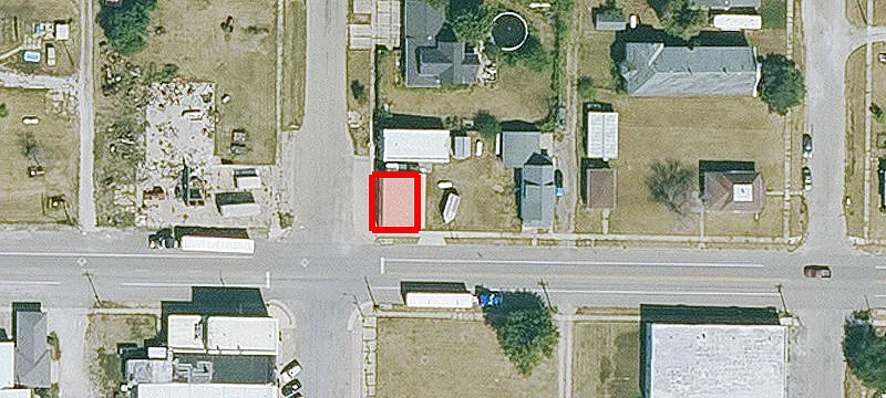 402 Main St
