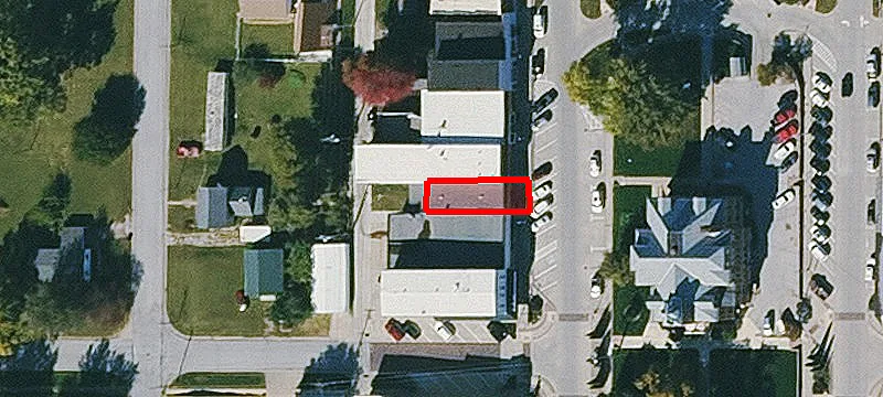 806 Illinois St