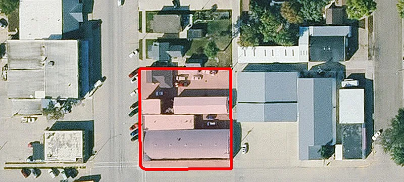 1512 Main St