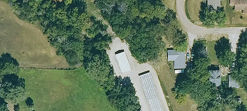 Bloomfield, IA 52537