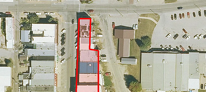 211 Main St
